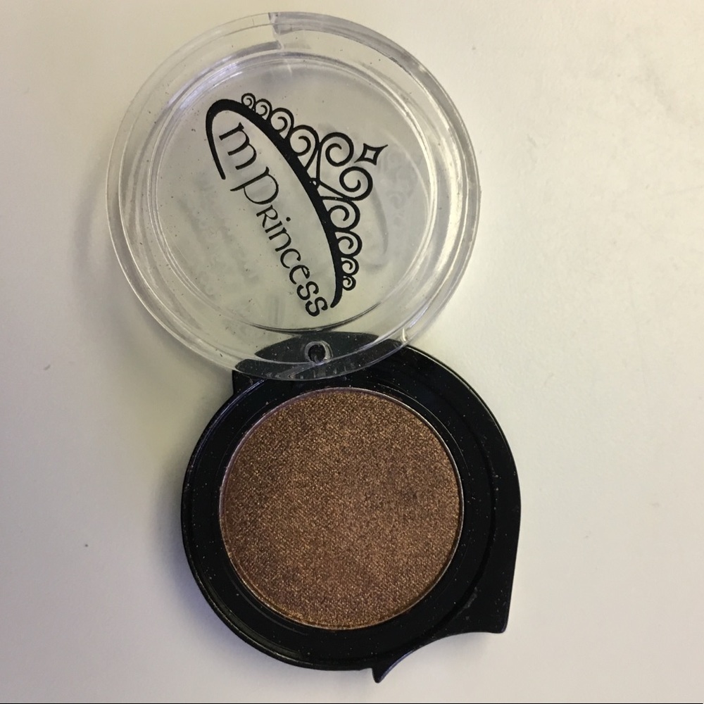 M princess chestnut eye shadow